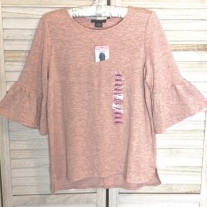 NWT Adrianna Papell 3/4 Bell Sleeve Top.  Size Small